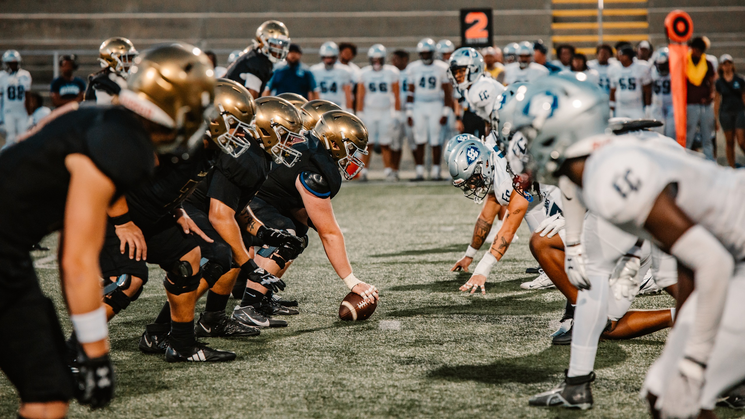 Football vs El Camino