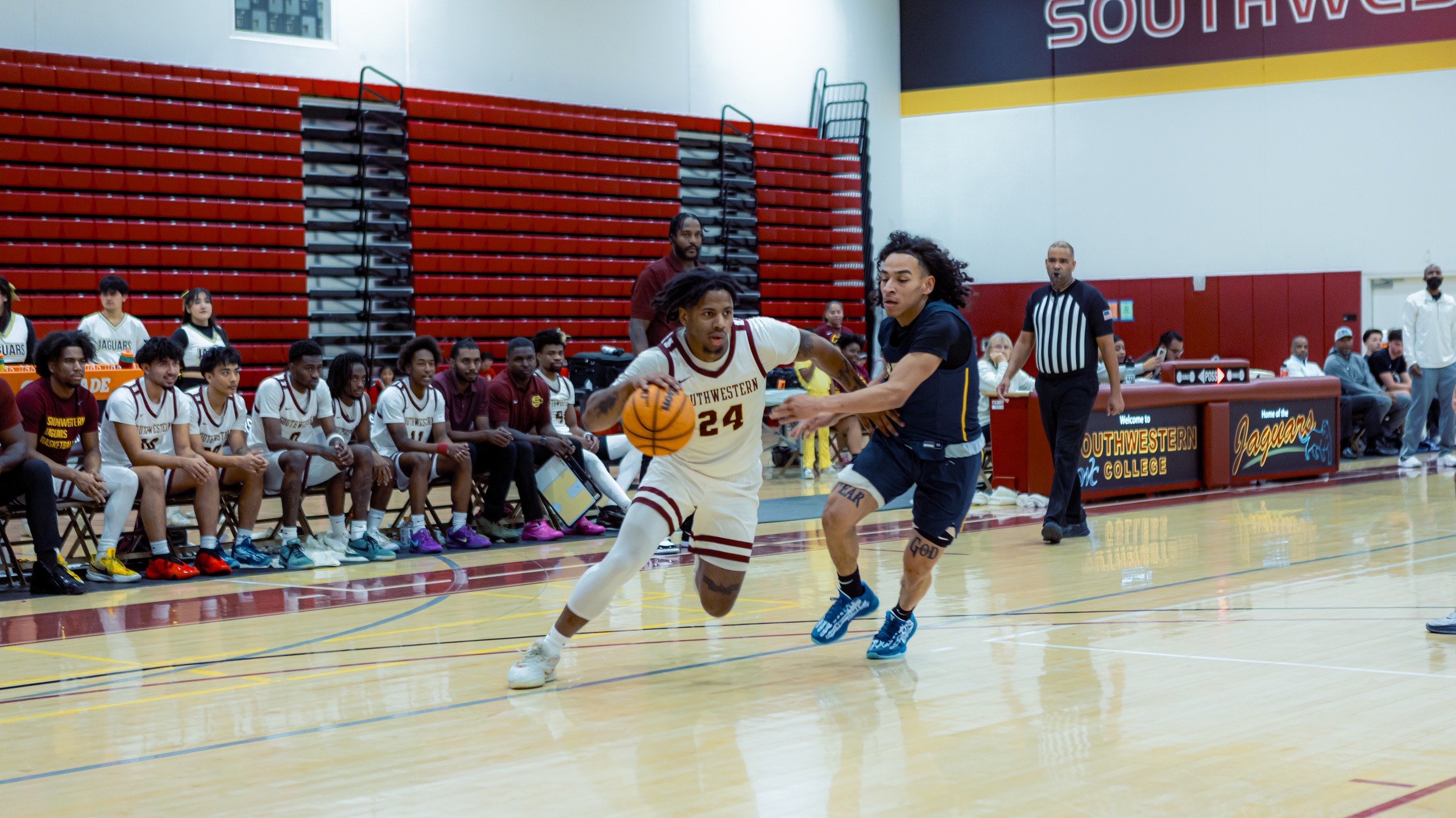 Men Basketball vs Mesa