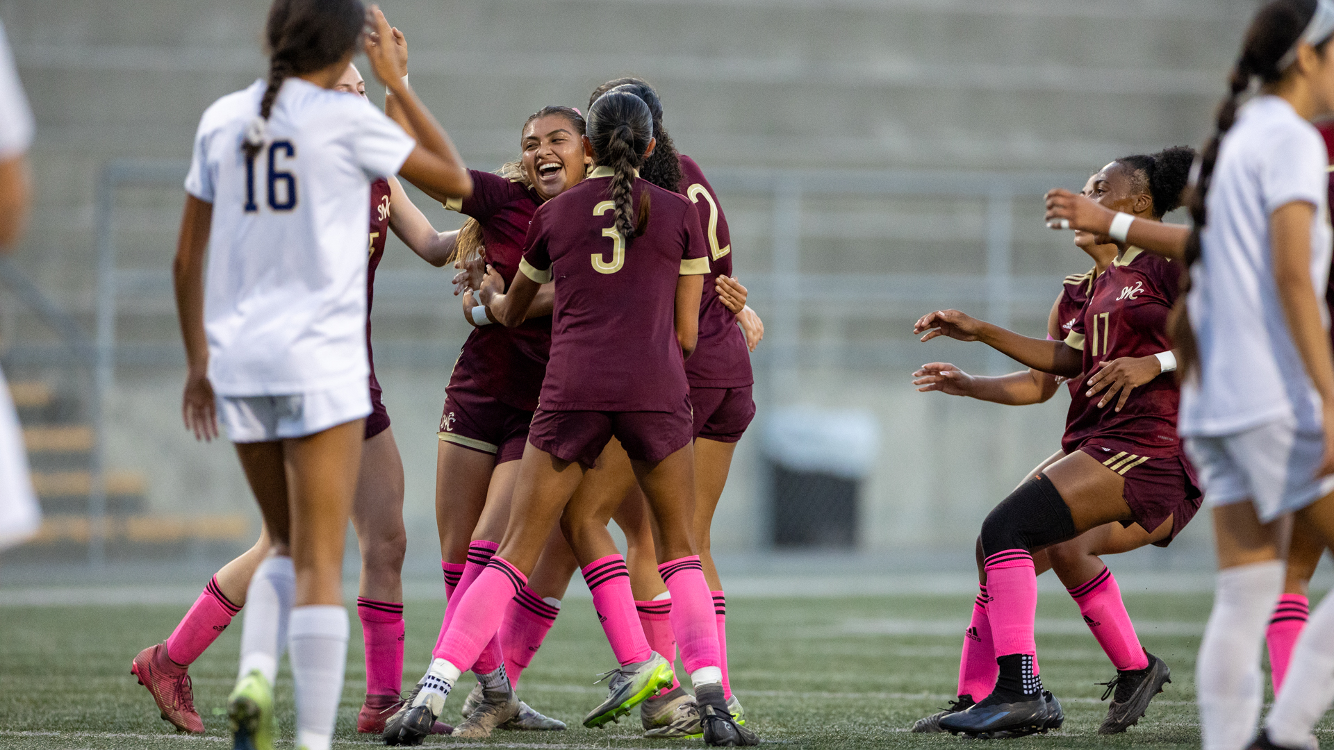 Nationally Ranked Women&rsquo;s Soccer Showdown Set for Friday Night